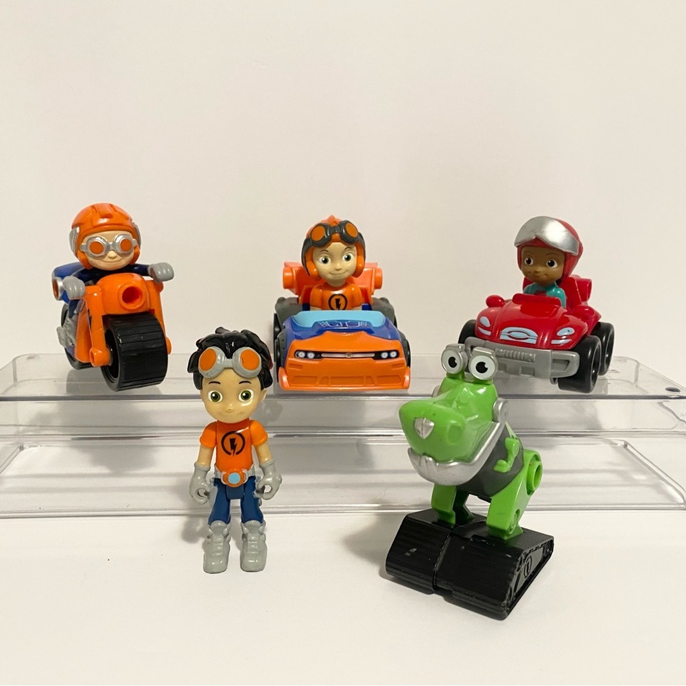 Rusty Rivets Toy Lot Playset Cars Vehicle Dinosaur Bundle